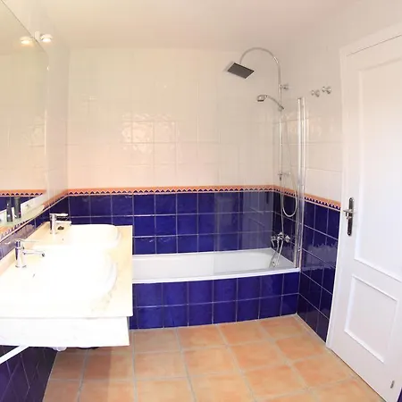 Villa Villas People Premium